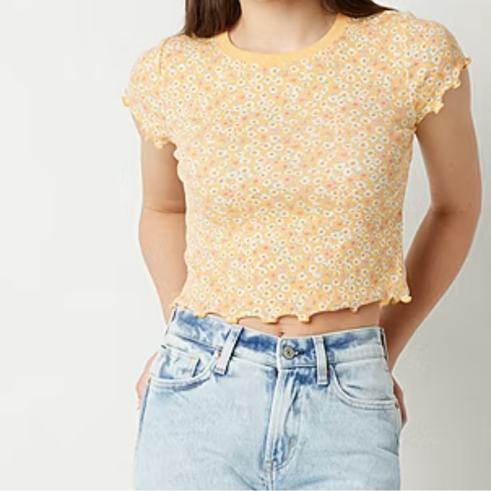Arizona Jean Co Fitted Crop Top